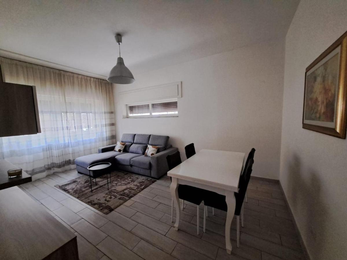 シエーナCasa Adeleアパートメント エクステリア 写真